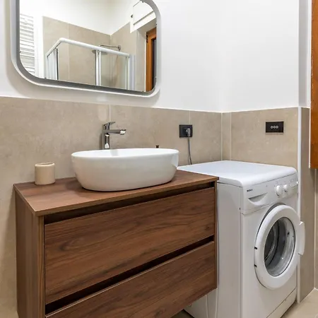 Graziosa Residenza In Collina *