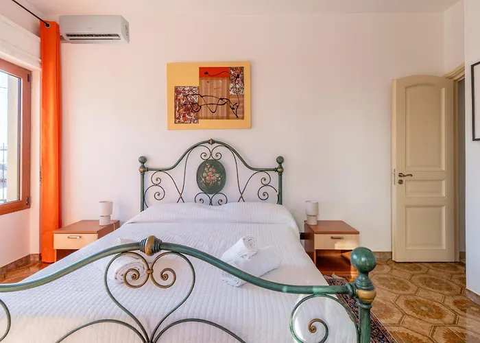 Graziosa Residenza In Collina * Σαν Ρέμο